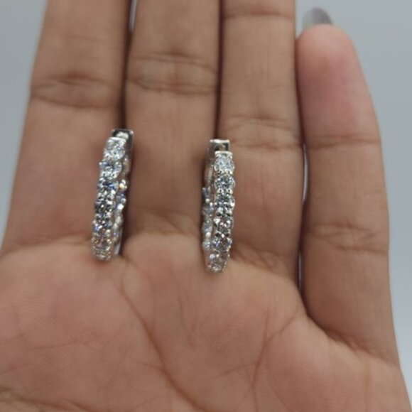 14Kt Gold 2.85 Ct Lab Grown Diamond Huggie Hoop Earrings - Picture 1 of 4